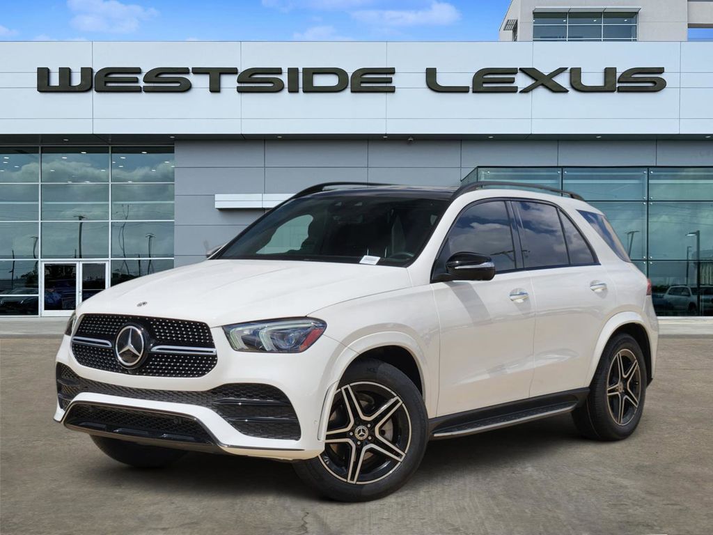 White / Black 2022 Mercedes-Benz GLE 350 RWD SUV / Crossover Rear-Wheel Drive 9-Speed Automatic