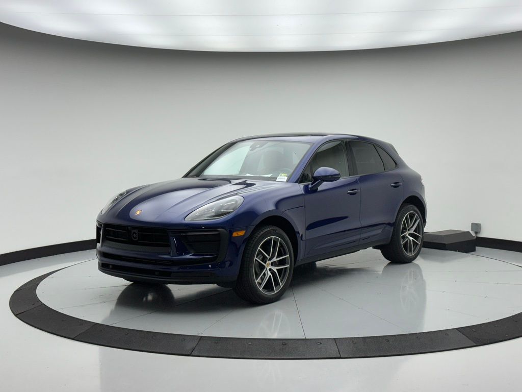 2025 Porsche Macan  -
                Chantilly, VA