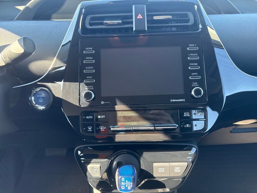 2022 Magnetic Gray Metallic Toyota Prius L FWD Hatchback