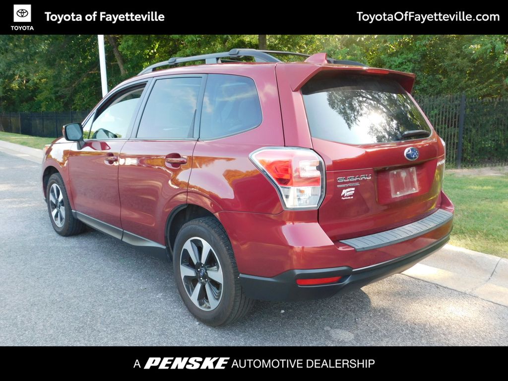 Thumbnail: 2018 Subaru Forester - 10