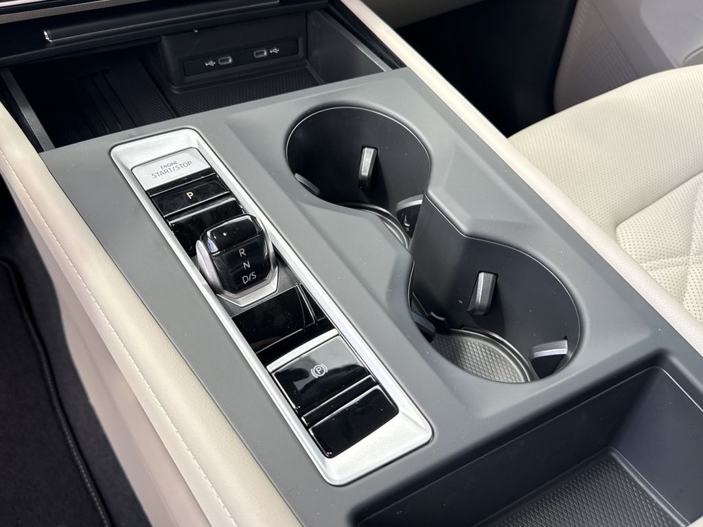 2026 Volkswagen Atlas 2.0T SE White at Bayshore Chrysler Jeep Dodge Ram