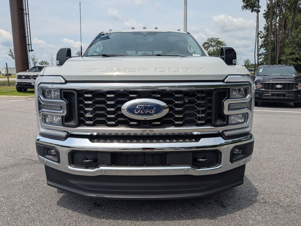 2026 Ford F-350 Super Duty LARIAT