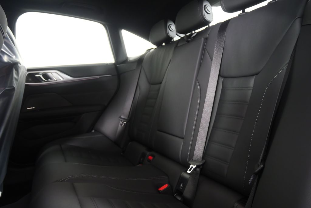 Thumbnail: 2026 BMW 4 Series - 16