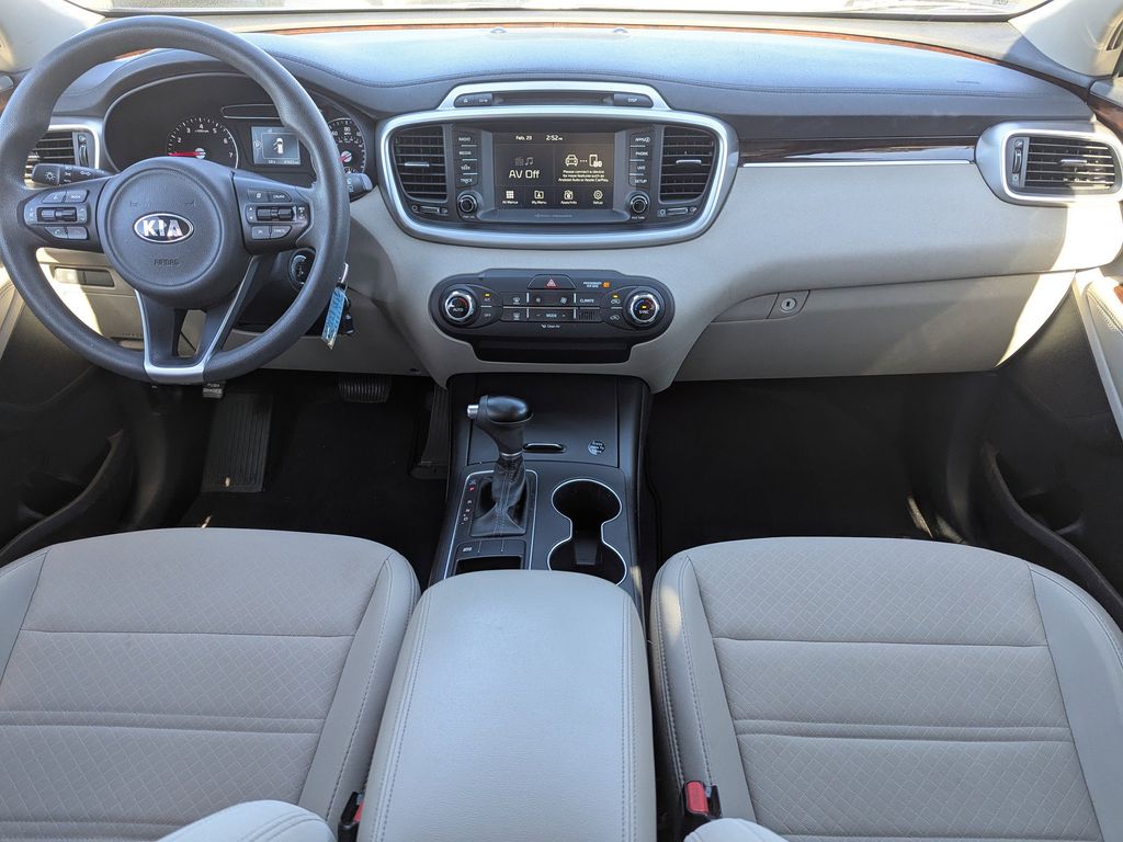 used 2018 Kia Sorento car, priced at $15,192