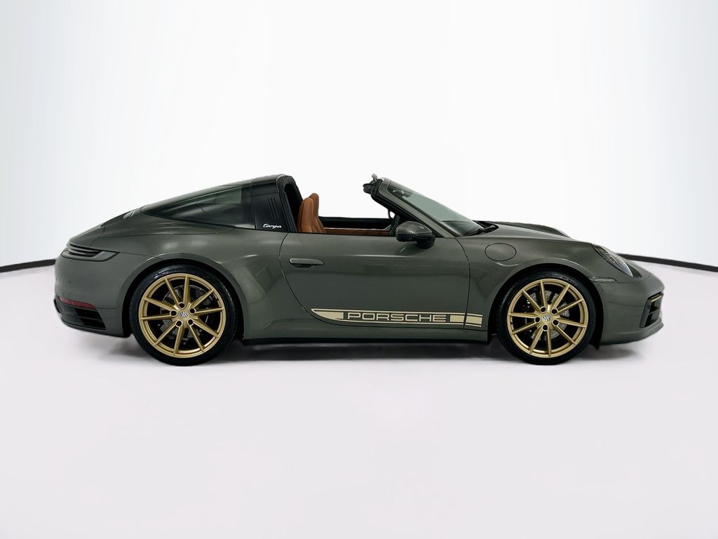 Thumbnail: 2023 Porsche 911 - 4