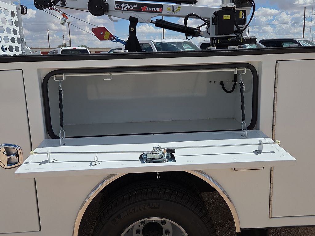 New 2026 White Ford XL image 17