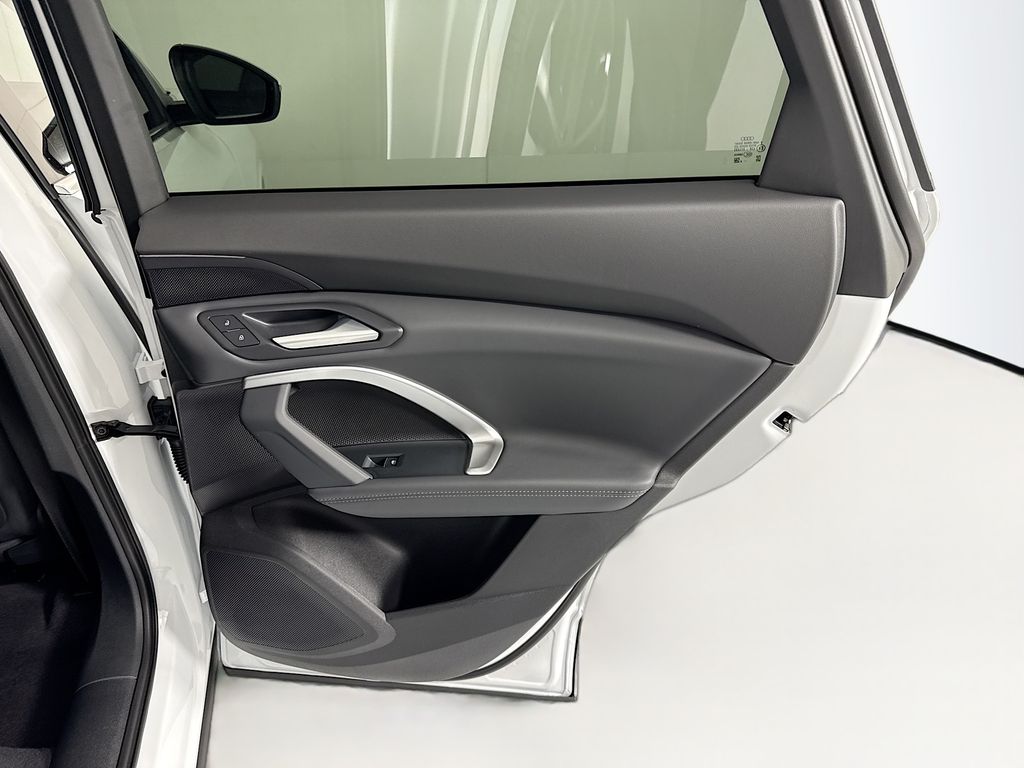 Thumbnail: 2026 Audi Q5 - 28