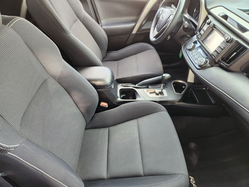 2016 Toyota RAV4 XLE White at Baytown Hyundai