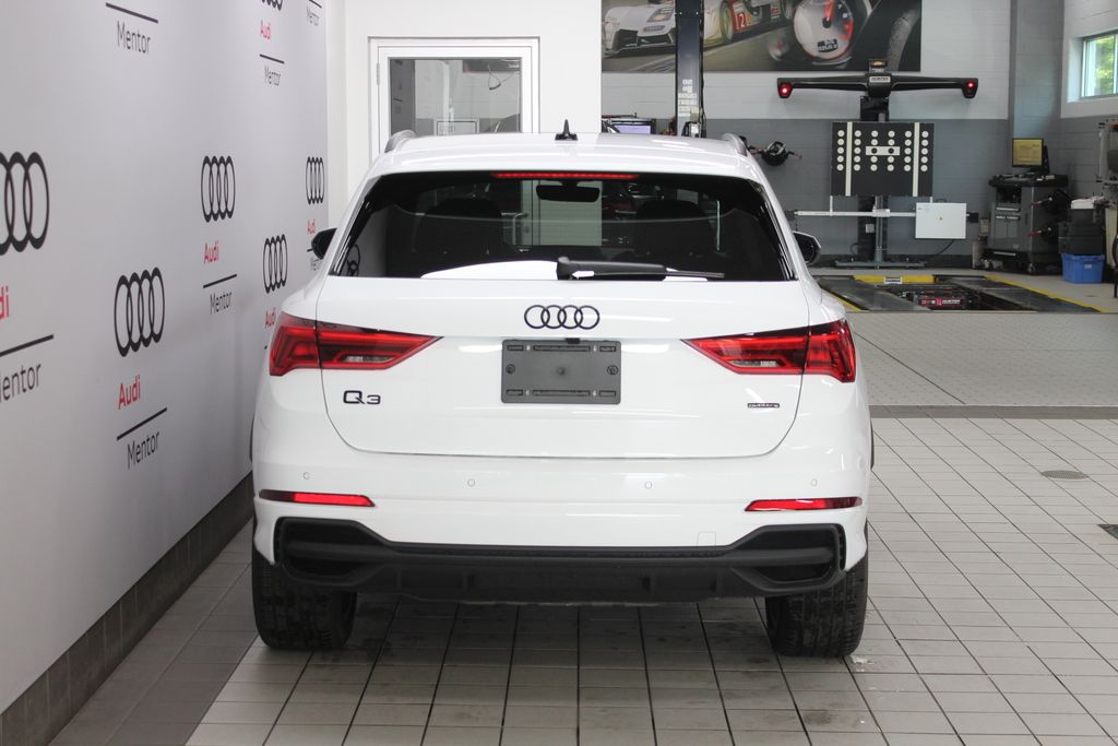 Thumbnail: 2025 Audi Q3 - 5