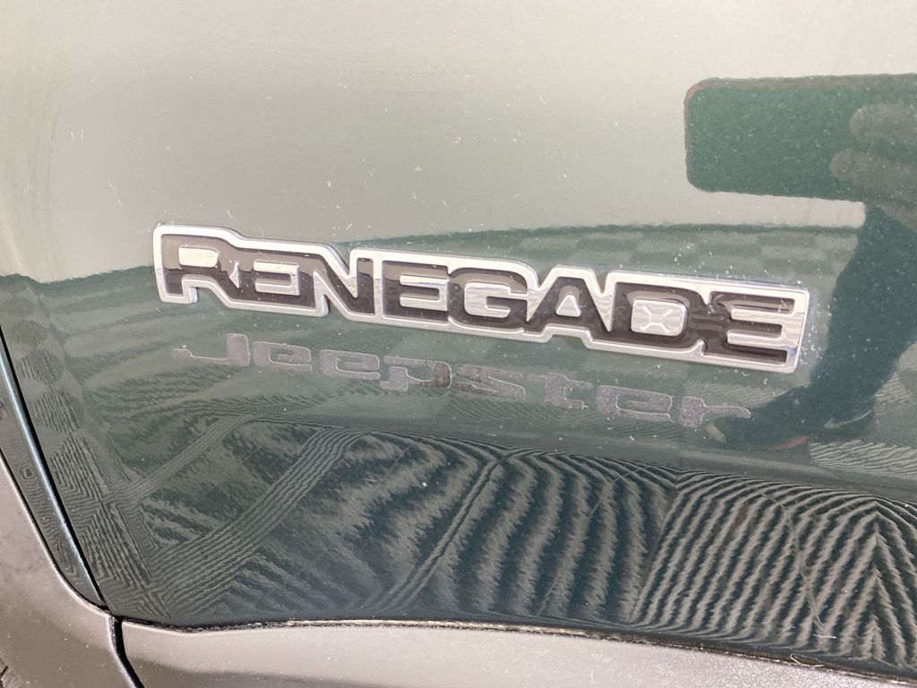 2021 Jeep Renegade Sport 30