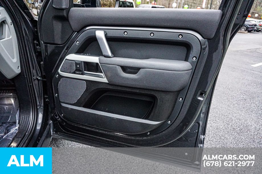 Used 2023 Gray Land Rover X-Dynamic SE image 59