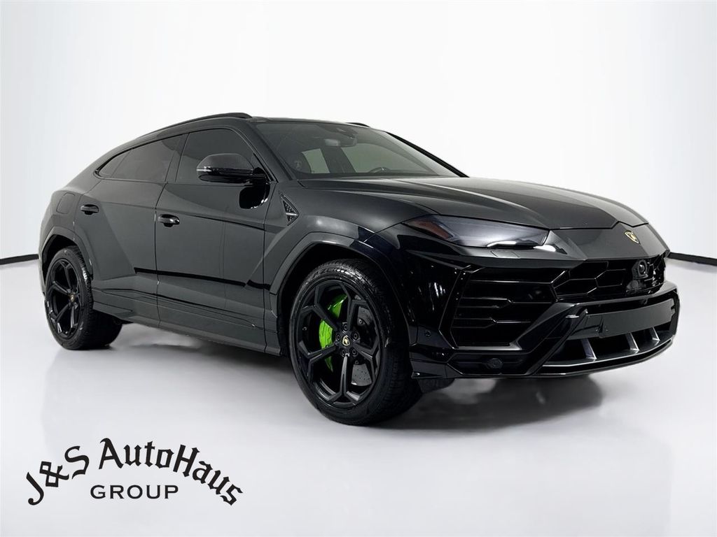 Black 2021 Lamborghini Urus SUV / Crossover All-Wheel Drive 8-Speed Automatic