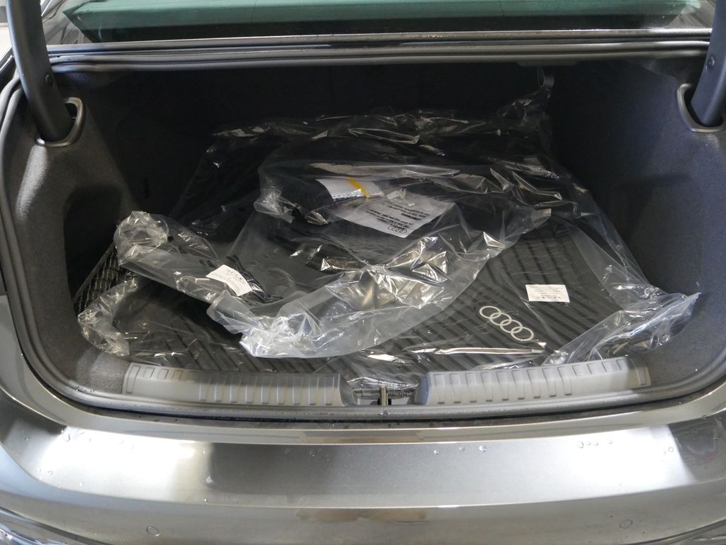 Thumbnail: 2026 Audi A6 - 22