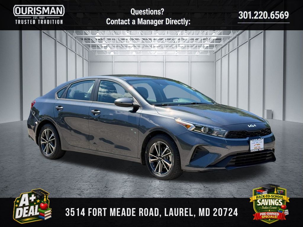 Gray 2022 Kia Forte Sedan Front-Wheel Drive Continuously Variable Transmission