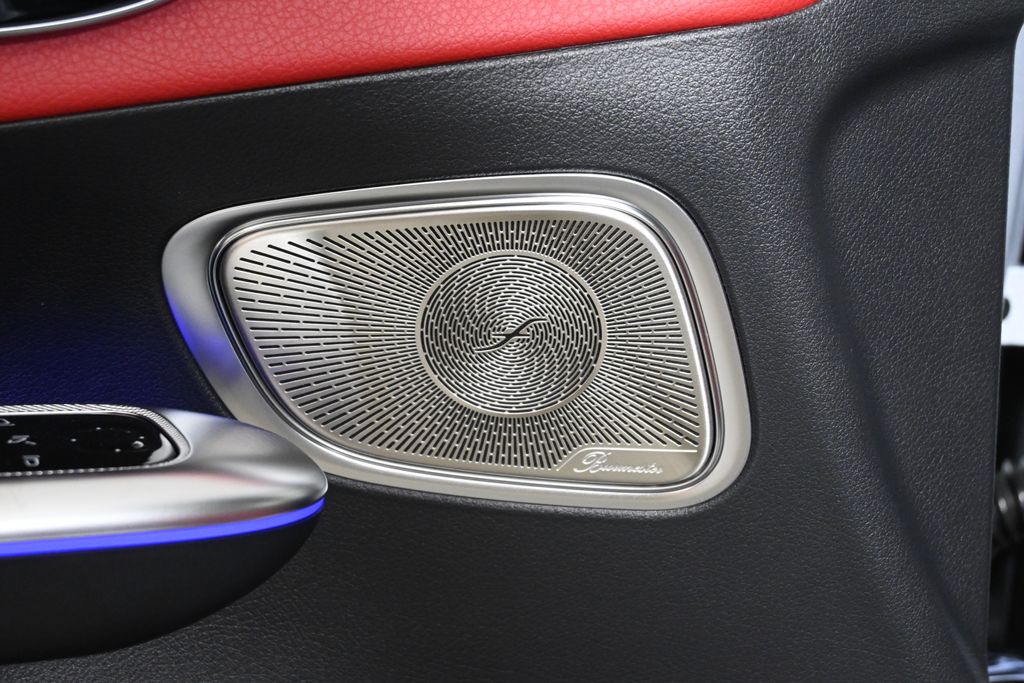 2025 Mercedes-Benz GLC 300 23