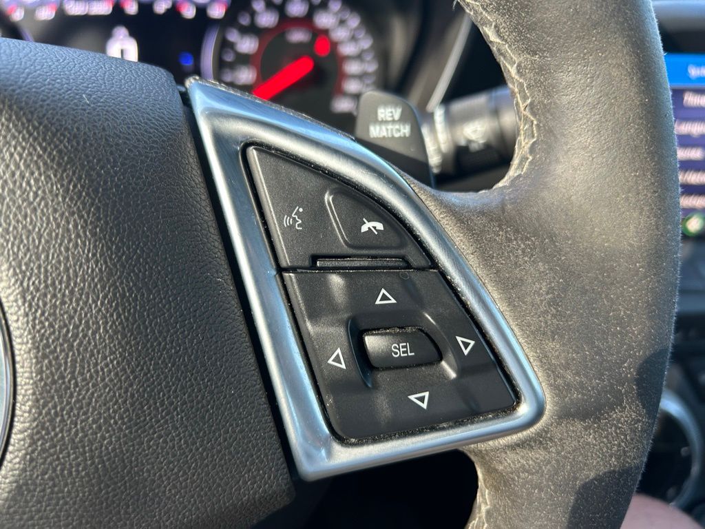 Thumbnail: 2019 Chevrolet Camaro - 23