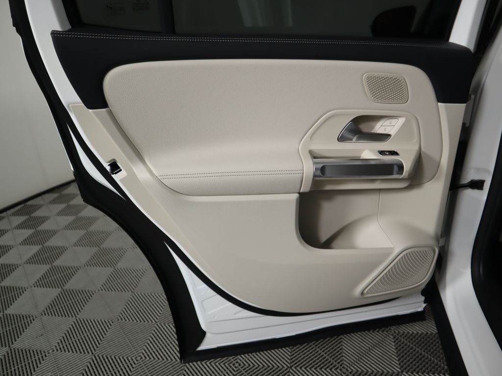 2024 Mercedes-Benz EQB 250+ 28