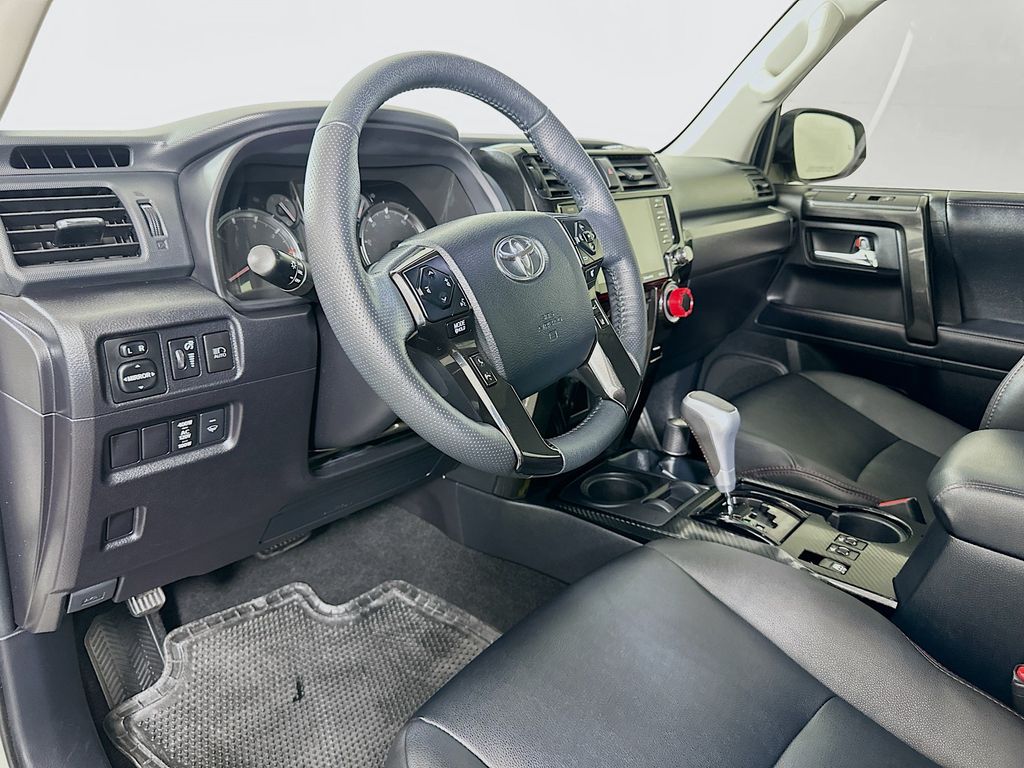 Thumbnail: 2023 Toyota 4Runner - 9