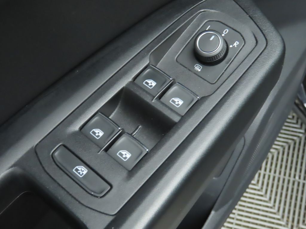 Thumbnail: 2019 Volkswagen Atlas - 25