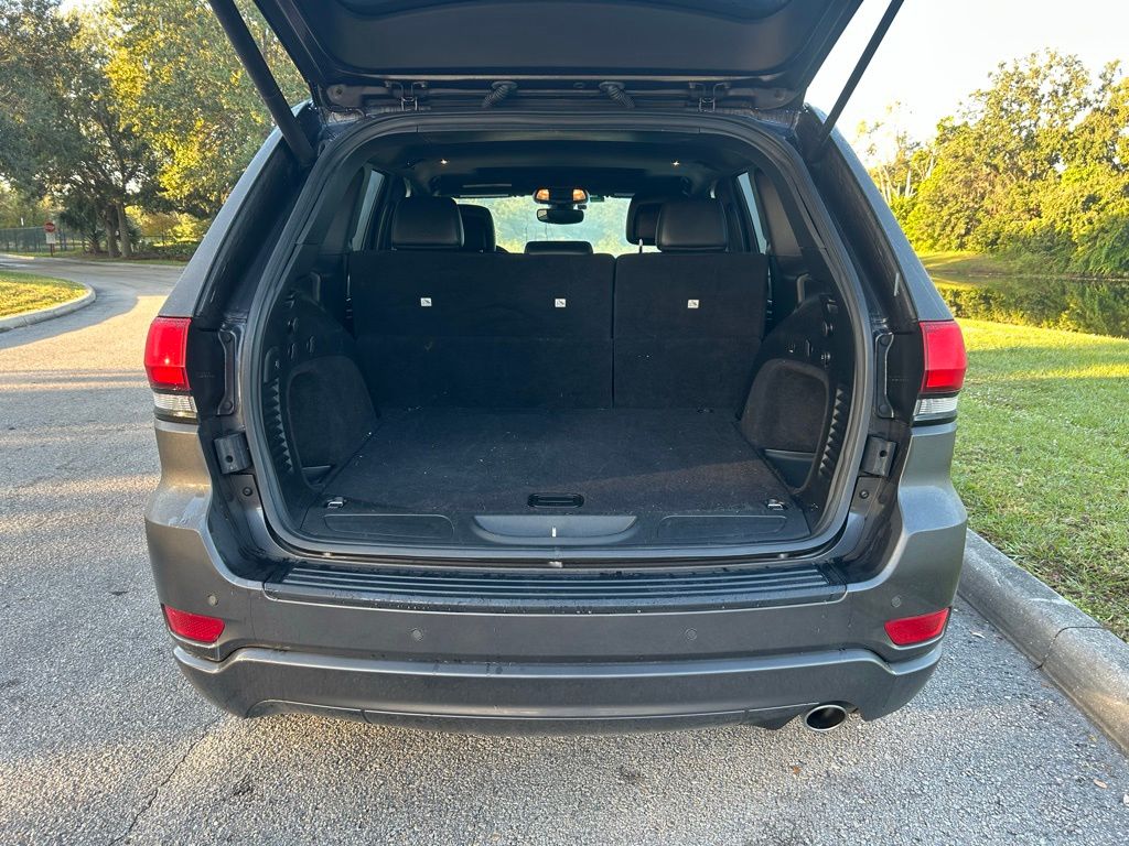 Thumbnail: 2018 Jeep Grand Cherokee - 9