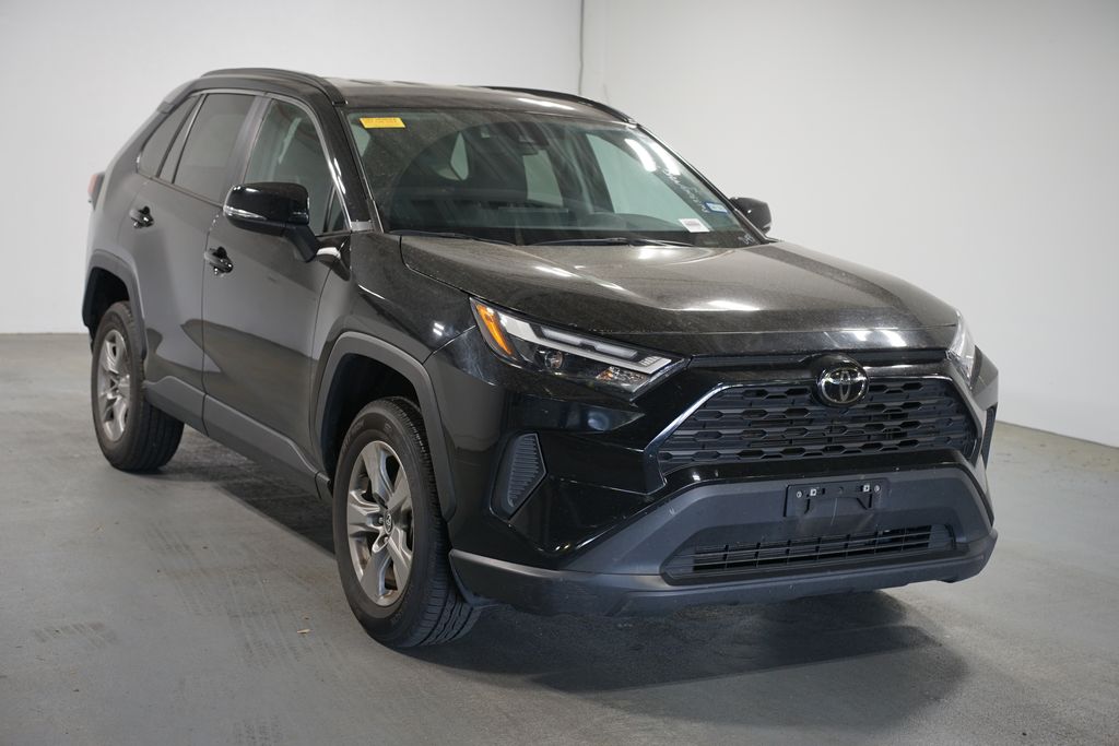 Thumbnail: 2024 Toyota RAV4 - 3