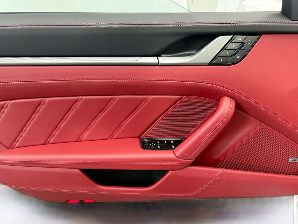 Thumbnail: 2026 Porsche 911 - 24