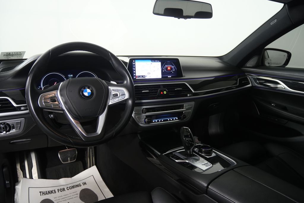 Thumbnail: 2019 BMW 7 Series - 15