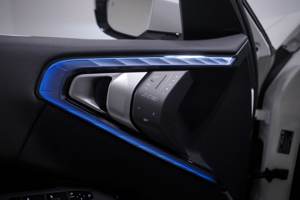 Thumbnail: 2026 BMW X3 - 11
