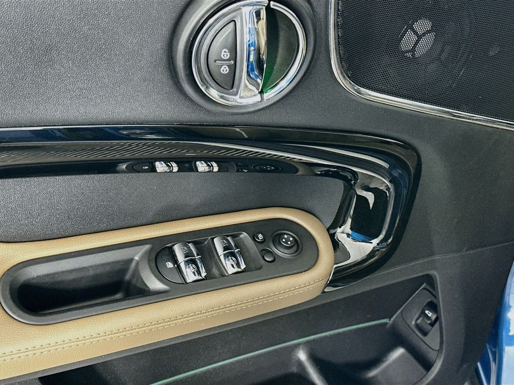 Thumbnail: 2018 MINI Cooper Countryman - 18