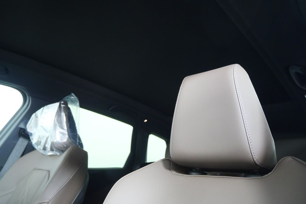 Thumbnail: 2026 BMW X3 - 12