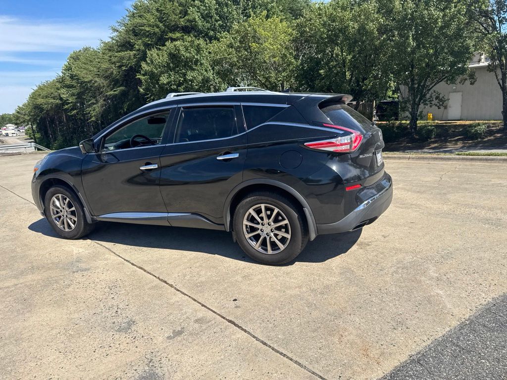 Used 2016 Black Nissan SL image 7