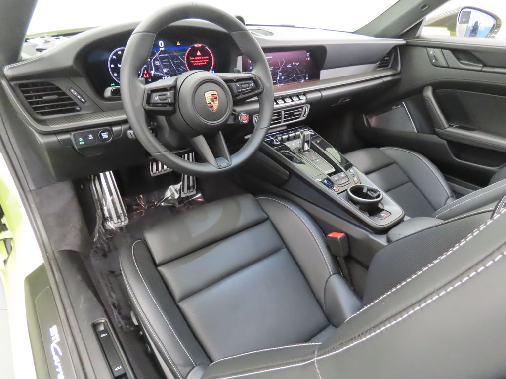 Thumbnail: 2025 Porsche 911 - 4