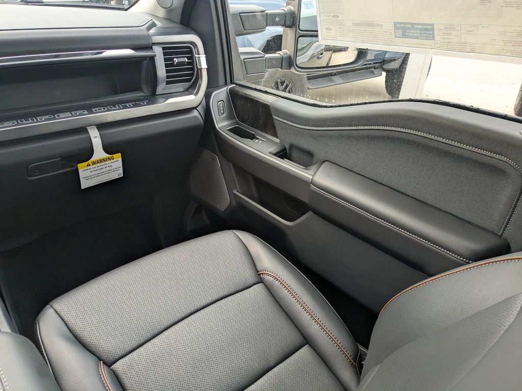 2025 Ford F-250 Super Duty LARIAT