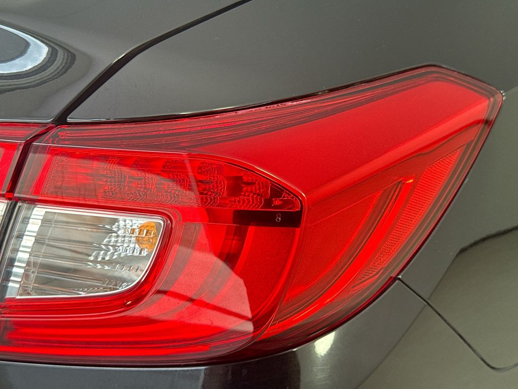 Used Car 2021 Honda Accord  Ex-l For Sale Under $25,000 In Austin, Texas