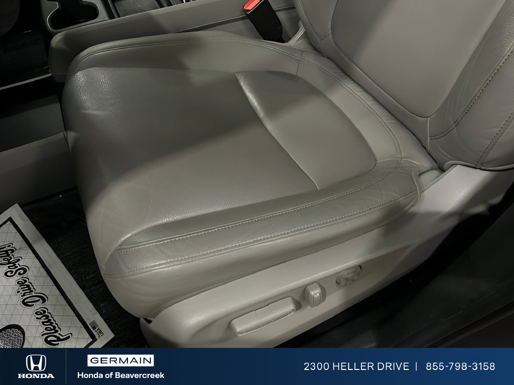 Used 2024 Gray Honda Touring image 19