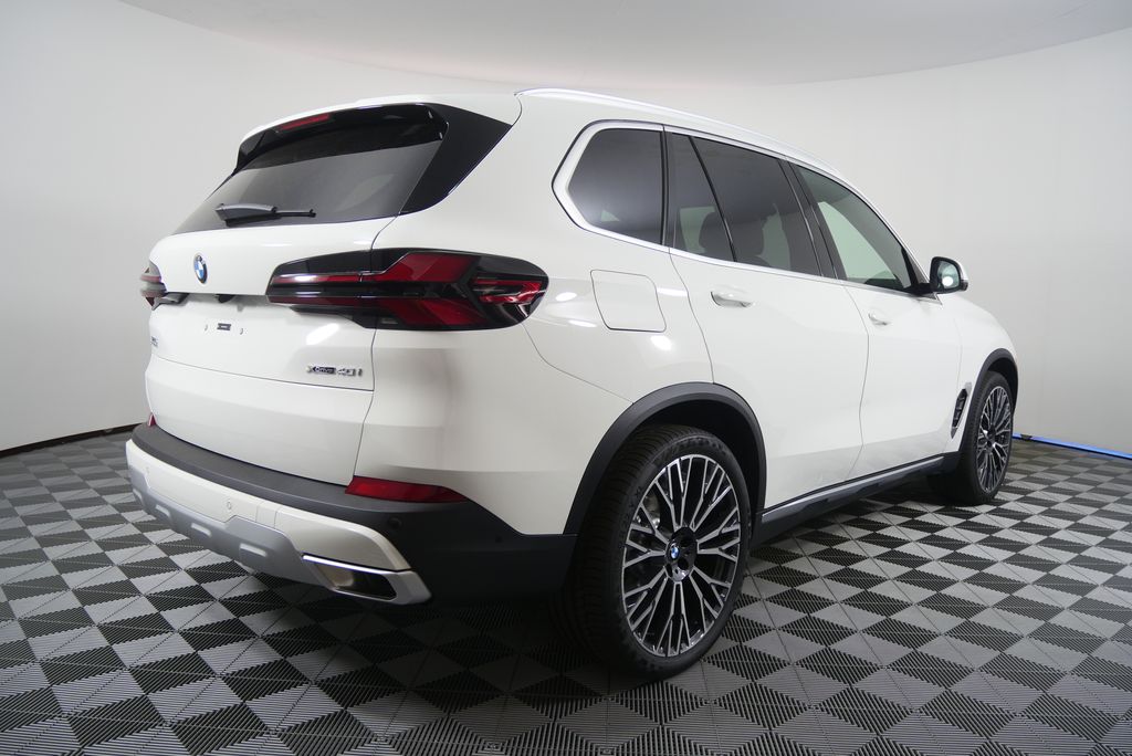 Thumbnail: 2026 BMW X5 - 3
