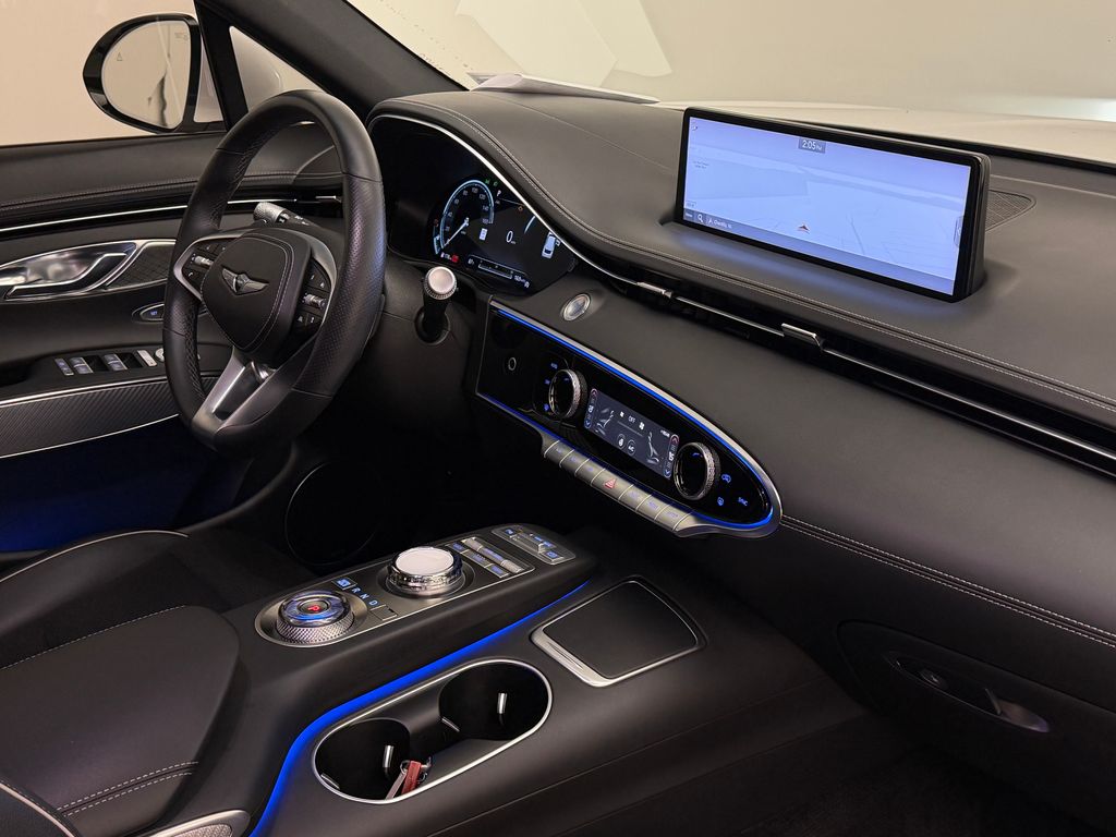 Thumbnail: 2023 Genesis GV70 - 11