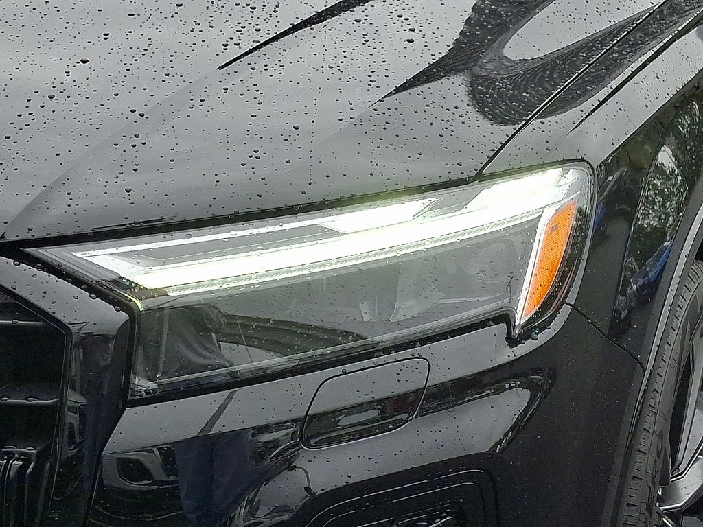 Thumbnail: 2026 Audi Q7 - 6