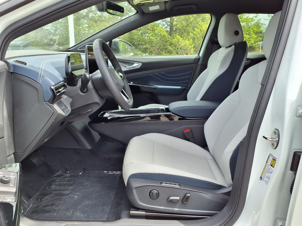 New 2026 Opal White with Black Roof Volkswagen Pro S Plus image 11