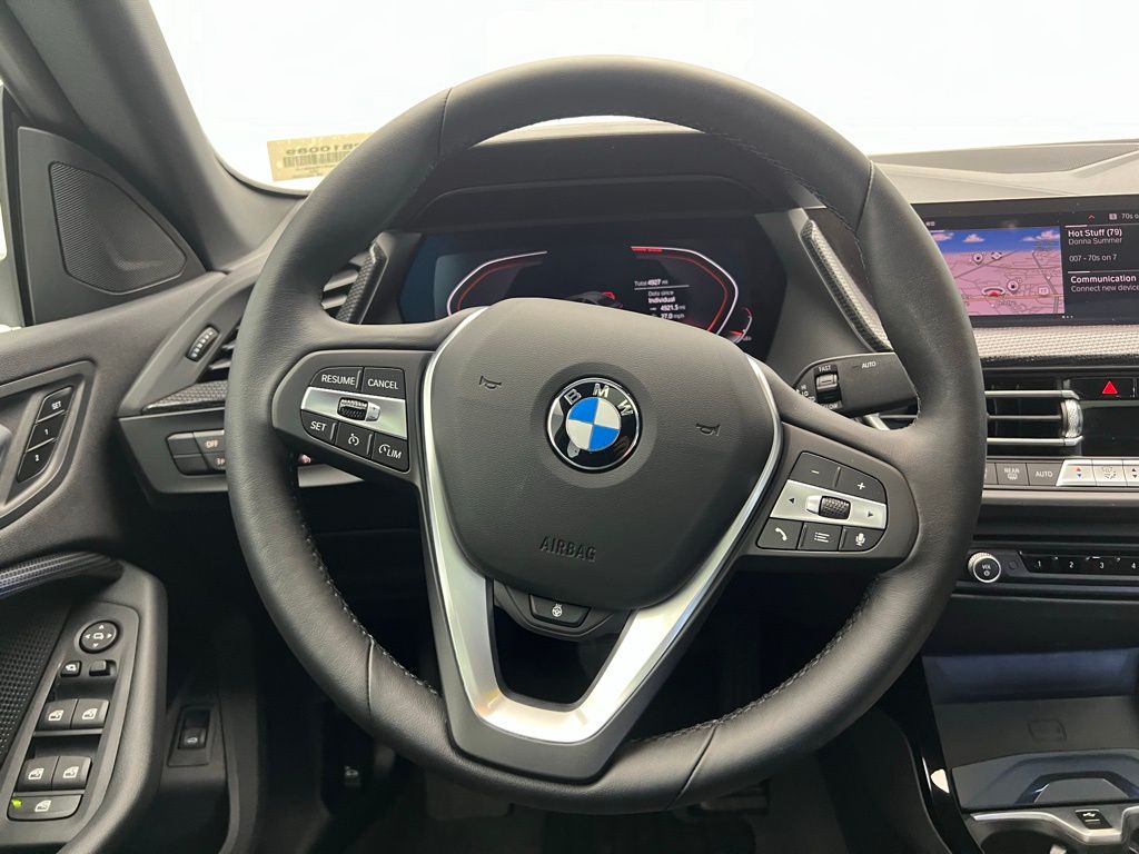 Thumbnail: 2024 BMW 2 Series - 16