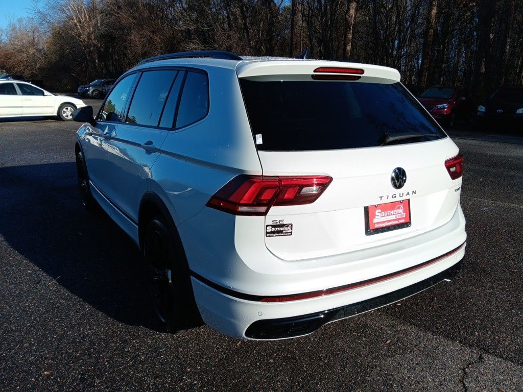 2024 Volkswagen Tiguan 2.0T SE R-Line Black 3