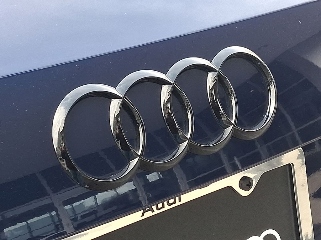 Thumbnail: 2025 Audi Q3 - 31