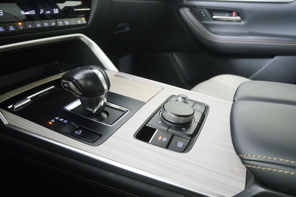 Thumbnail: 2024 Mazda CX-90 - 30