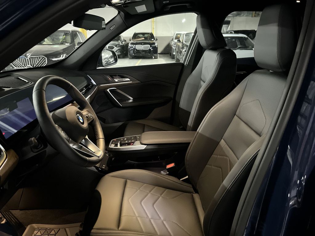 Thumbnail: 2026 BMW X1 - 11