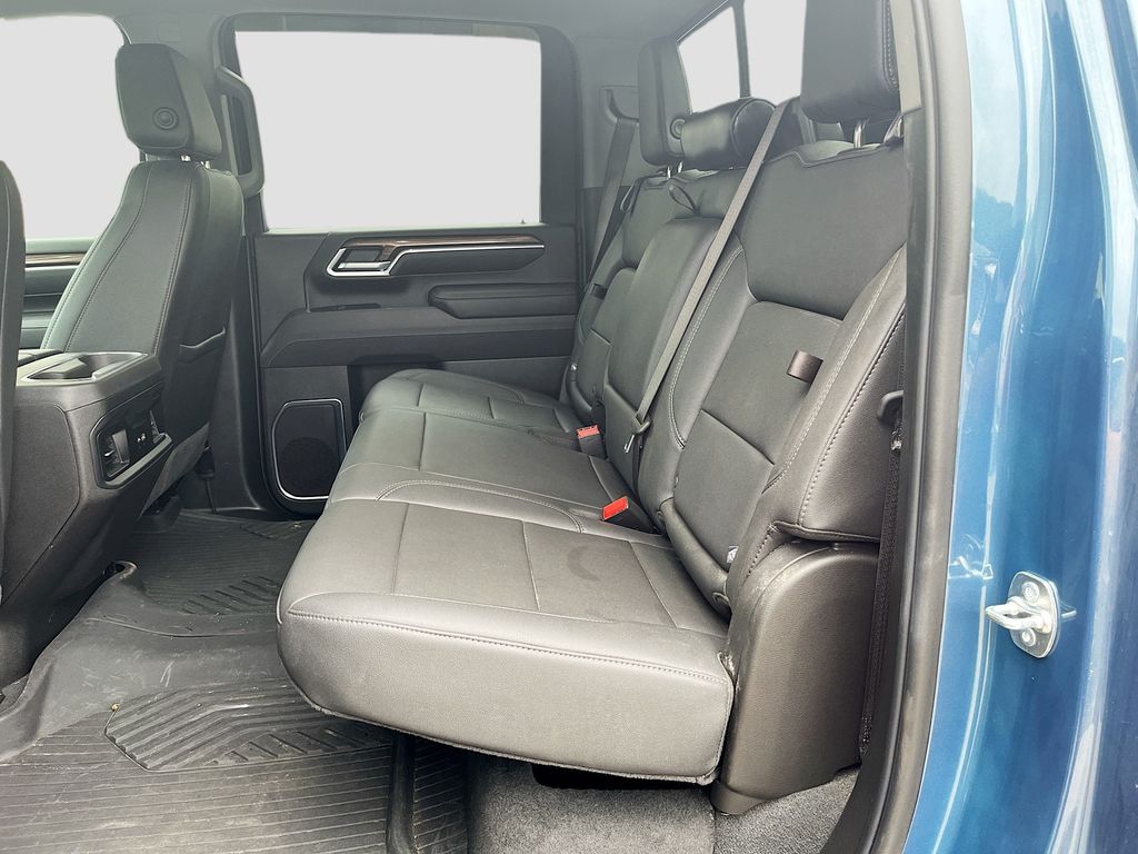 Used 2025 Blue Chevrolet LT image 25