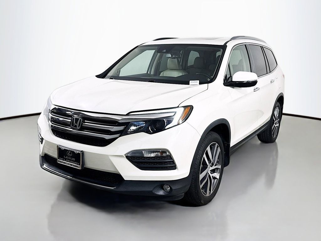 Thumbnail: 2017 Honda Pilot - 1