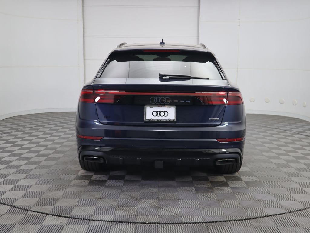 Thumbnail: 2025 Audi Q8 - 6