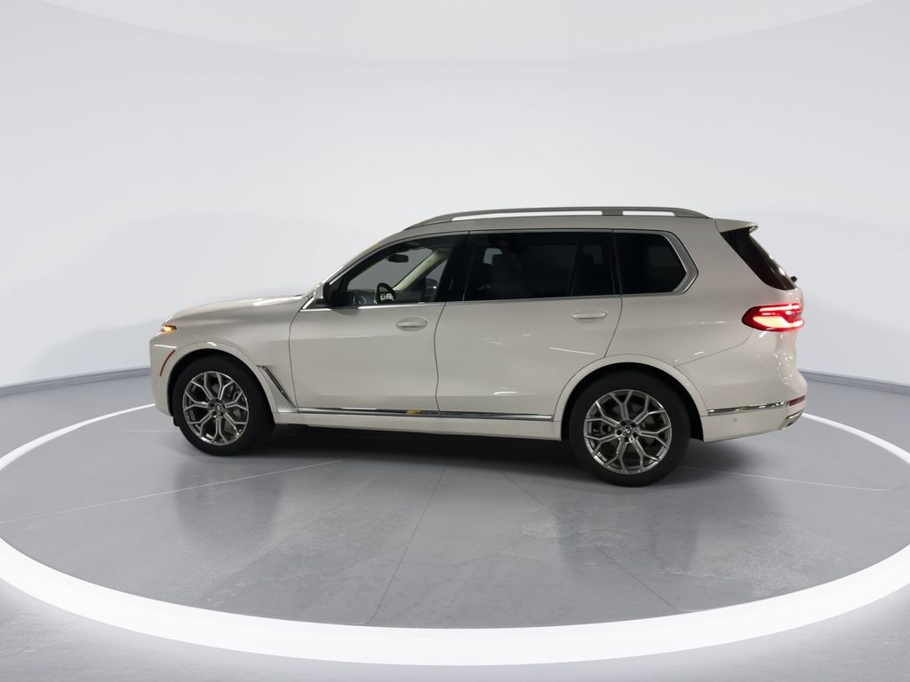 2025 BMW X7 xDrive40i 5