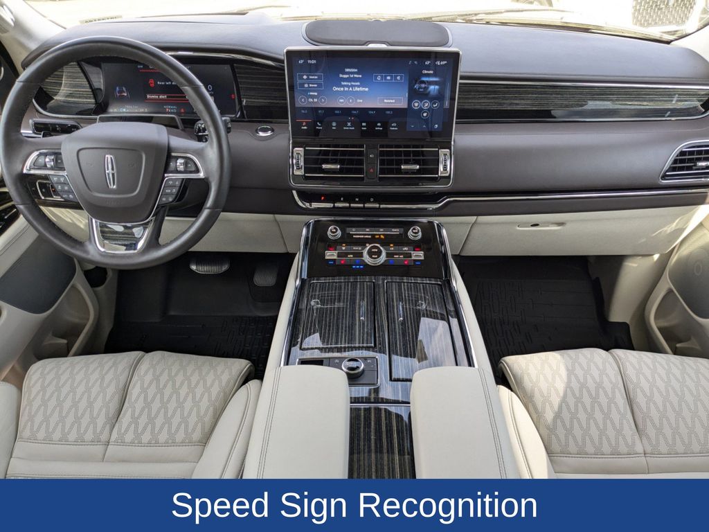 2024 Lincoln Navigator L Black Label