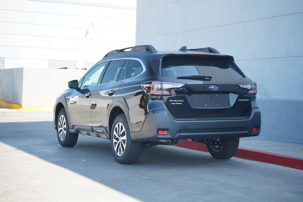 2025 Subaru Outback Premium 3